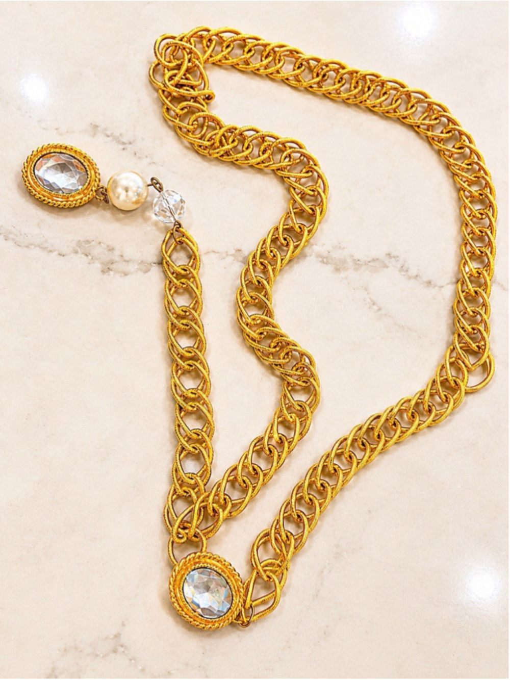 80s 90s Gold Tone Chain Belt Lariat Crystal Faux Pearl Heavy Statement - Picture 1 of 3